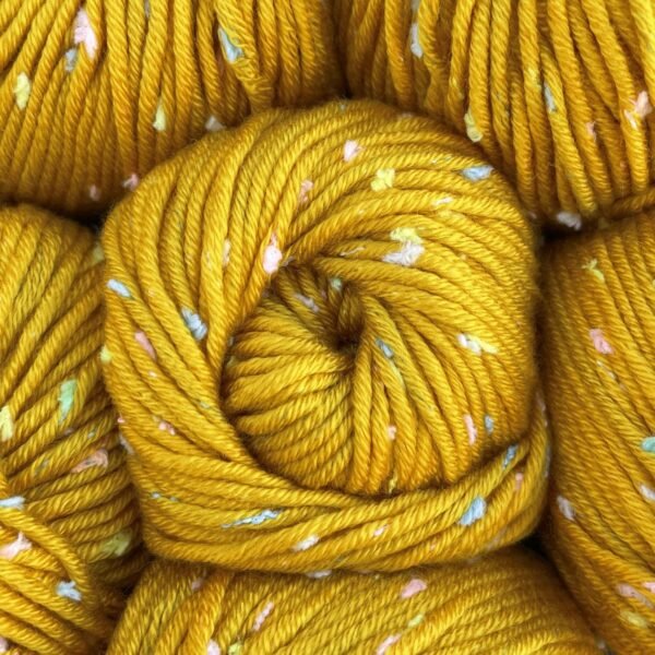 8-Pack Soft Baby Yarn with Flecks – 696 Yds Acrylic Crochet & Knitting Set + Free Patterns
