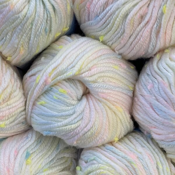 8-Pack Soft Acrylic Baby Yarn for Crochet & Knitting – 696 Yards / 400g with Free Blanket Patterns